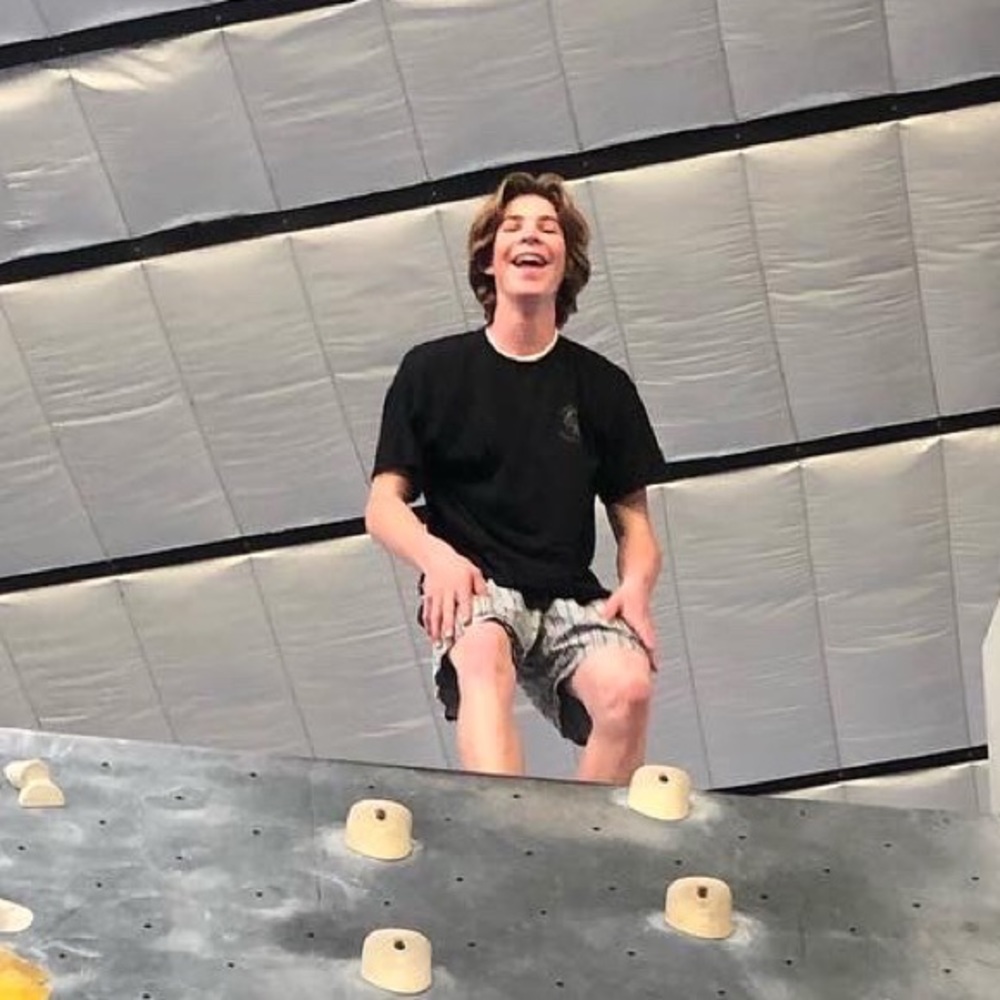 Meet your Posher, Zac